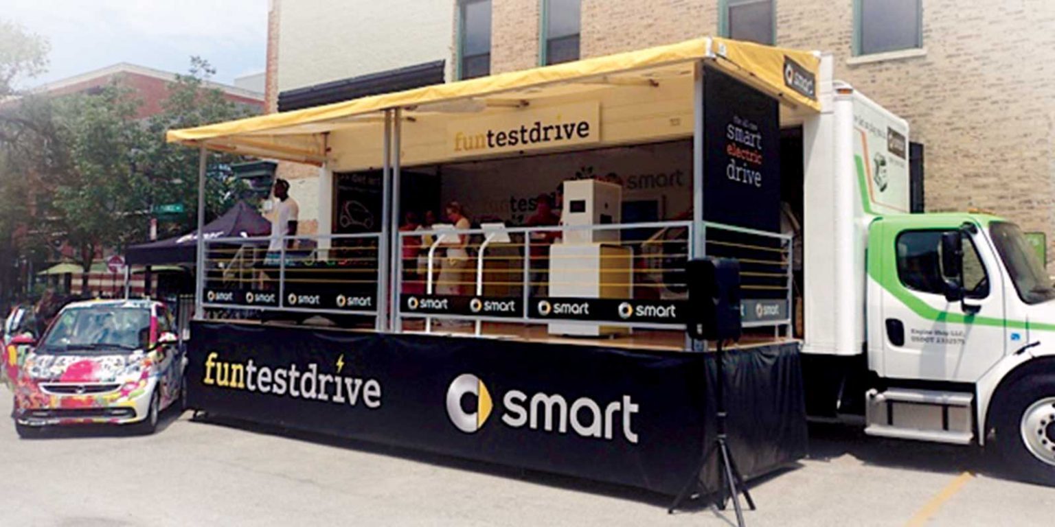 26′ STAGE BOX TRUCK / TEST DRIVE CGS Premier®