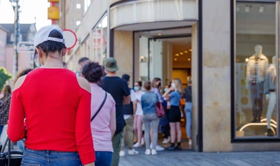 You are currently viewing Best Ways To Gather a Crowd at Your Pop-up Store