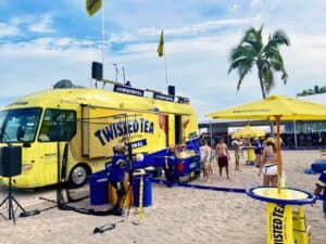 Read more about the article What Is Mobile Marketing? A Guide to Experiential Brand Engagement