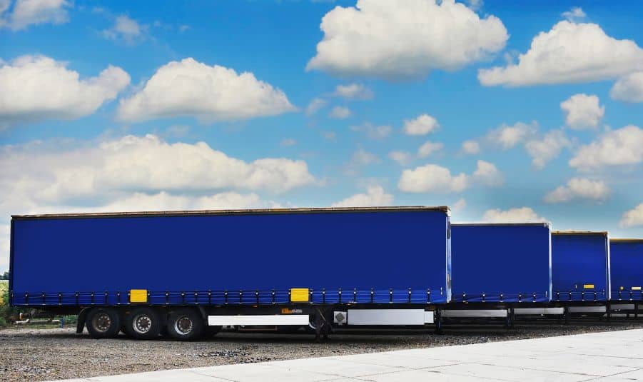 Read more about the article 4 Reasons Businesses Should Invest in B2B Roadshow Vehicles